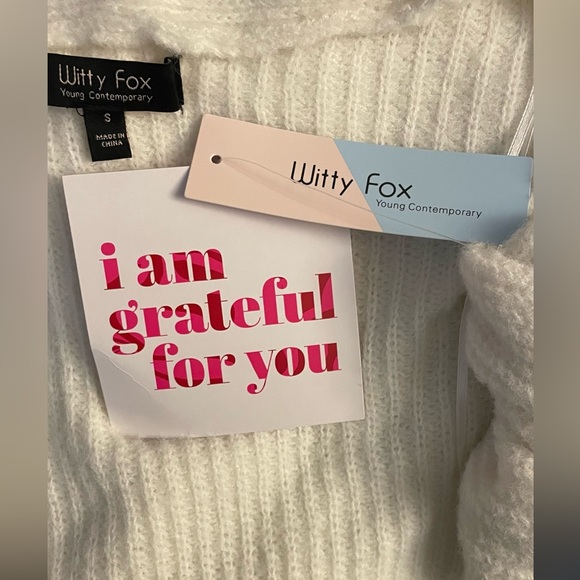 NWT WHITE SEXY SWEATER LONG SLEEVE WITH PEARLS SIZE S - Picture 5 of 5